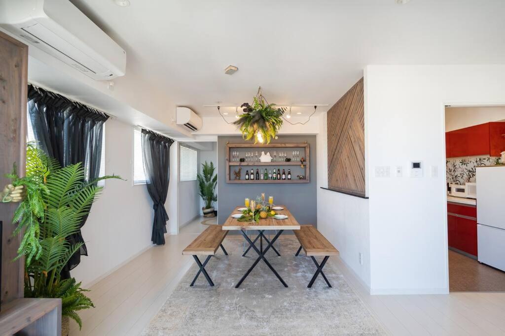 Appartamento The Penthouse Ginowan Urasoe Esterno foto
