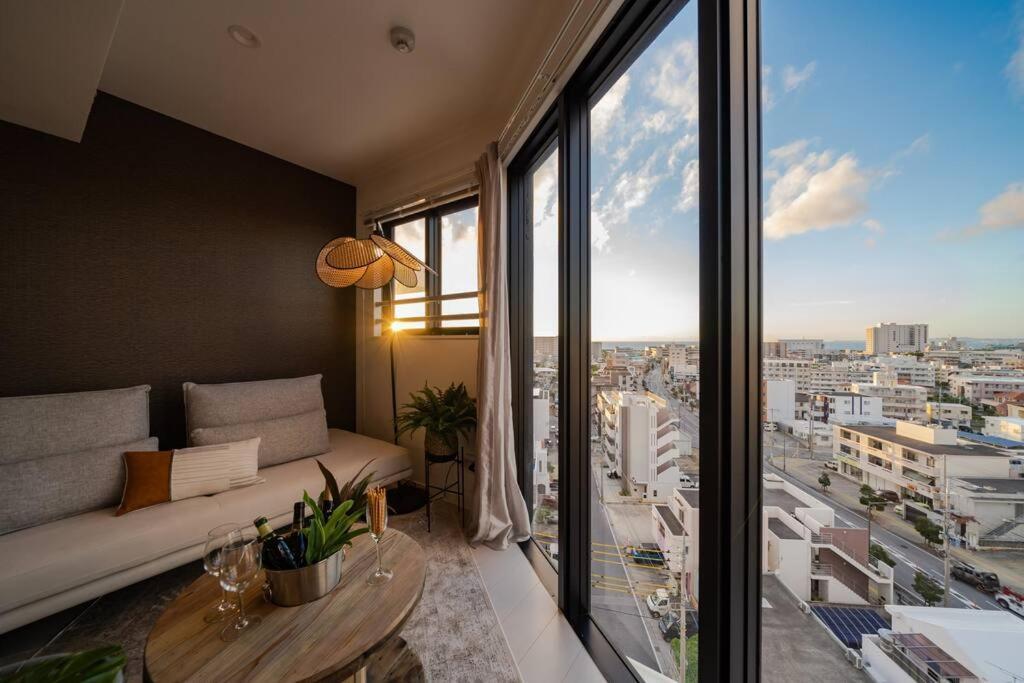 Appartamento The Penthouse Ginowan Urasoe Esterno foto