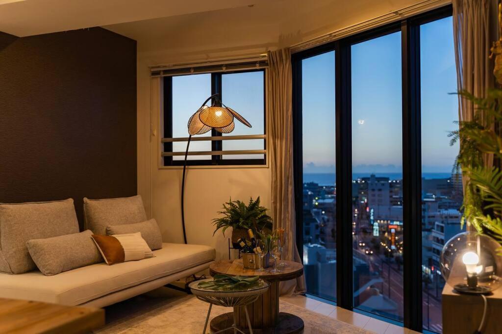 Appartamento The Penthouse Ginowan Urasoe Esterno foto
