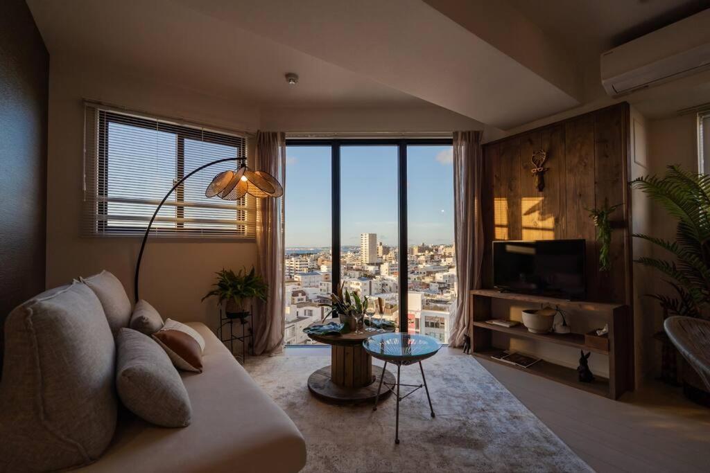 Appartamento The Penthouse Ginowan Urasoe Esterno foto