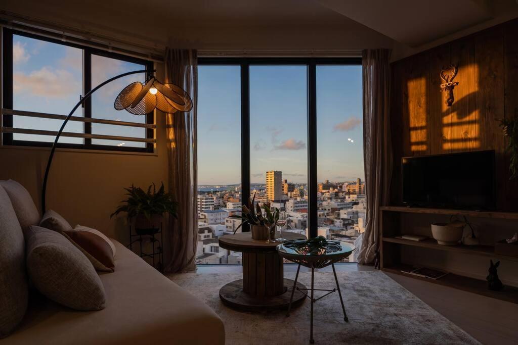Appartamento The Penthouse Ginowan Urasoe Esterno foto