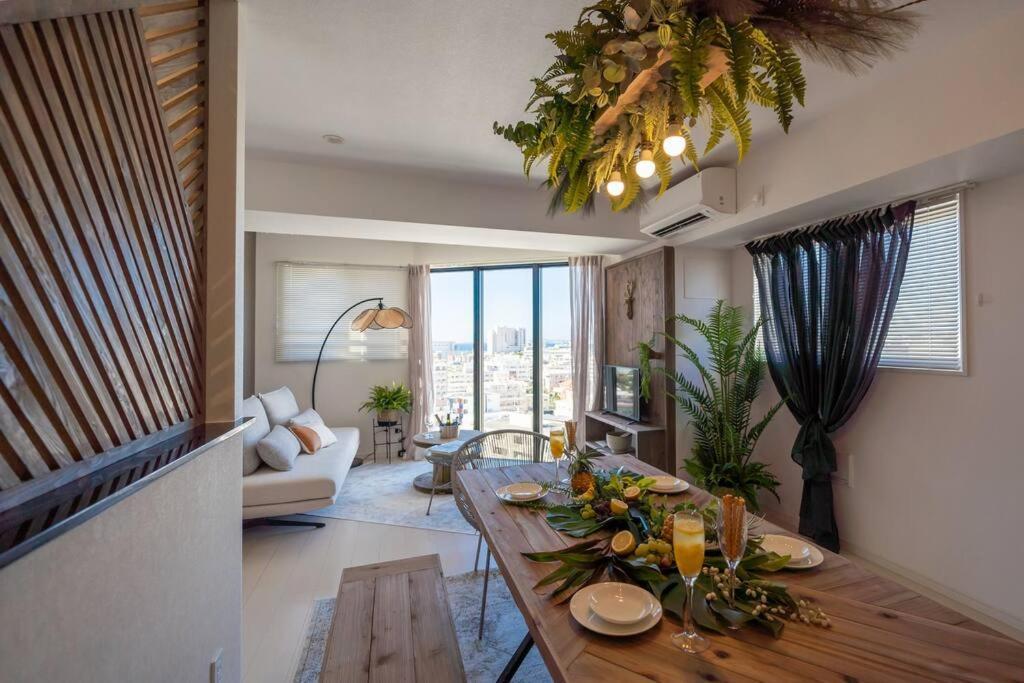 Appartamento The Penthouse Ginowan Urasoe Esterno foto